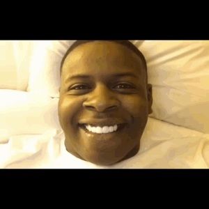 Meet your Posher, Tee